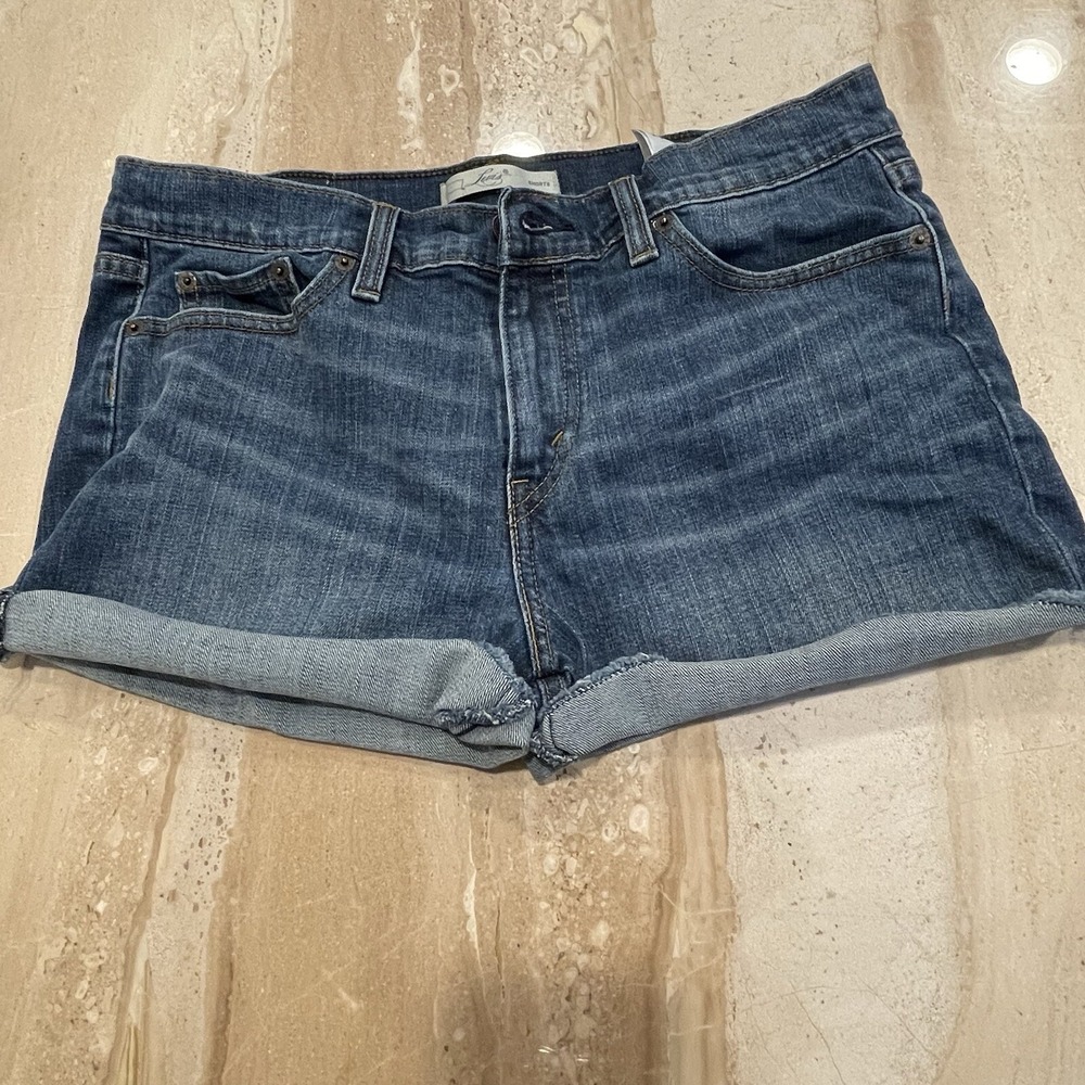 Womens Levis Levi Strauss Jeans Denim Shorts Hot Pants Cut Offs Raw Edge Boho 8 - Picture 3 of 11